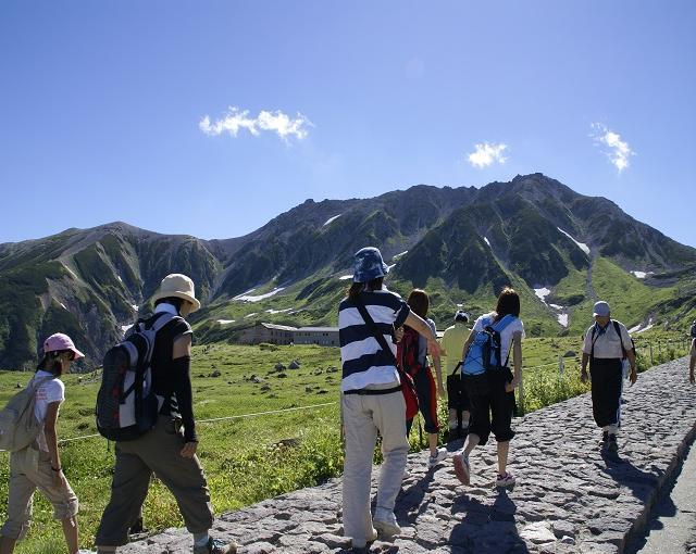 立山の住み込みリゾートバイト（駅の中でのお仕事）の画像４