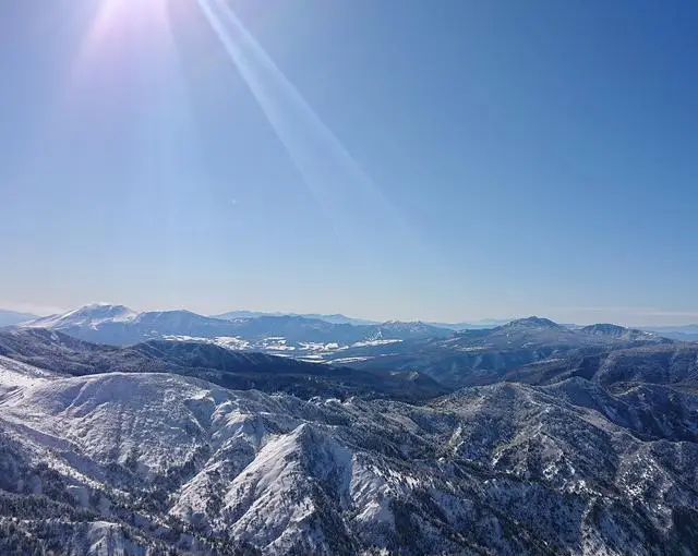 志賀高原の住み込みスキー場バイト（ホテルのフロント、調理補助など）の画像４