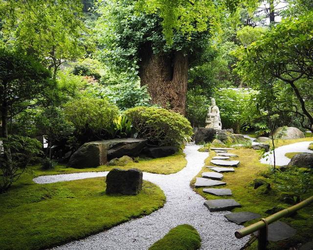 【旅館のお仕事】