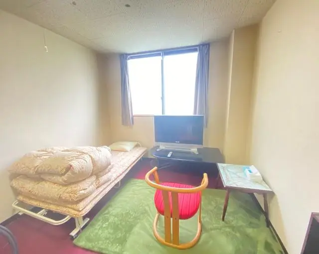 白樺湖の住み込みリゾートバイト（ホテルのレストラン）のサブ画像１