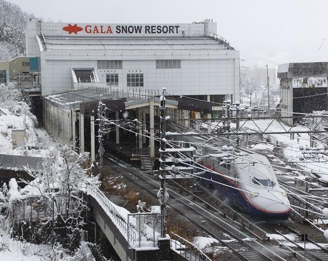 越後湯沢の住み込みスキー場バイト（スキー場のレンタルなどのお仕事）の画像３