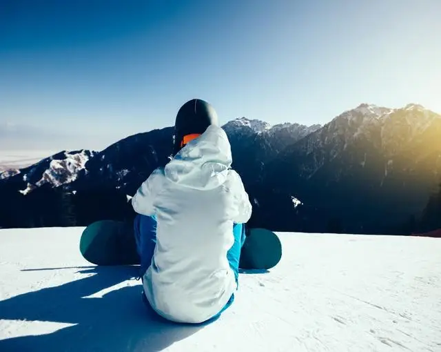 女鹿平の住み込みスキー場バイト（スキー場のレンタル・裏方など）の画像３