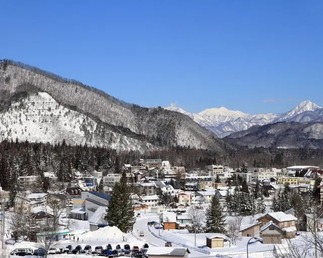 白馬の住み込みスキー場バイト（ホテルのレストラン・フロントなど）の画像３