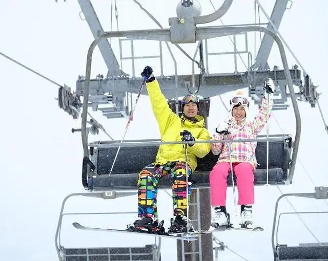 白樺湖の住み込みスキー場バイト（ホテルのフロント、スキーレッスン）のサブ画像５