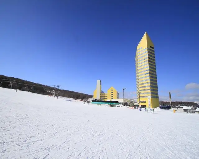 安比の住み込みスキー場バイト（スキー場のレンタル・チケット販売など）の画像３