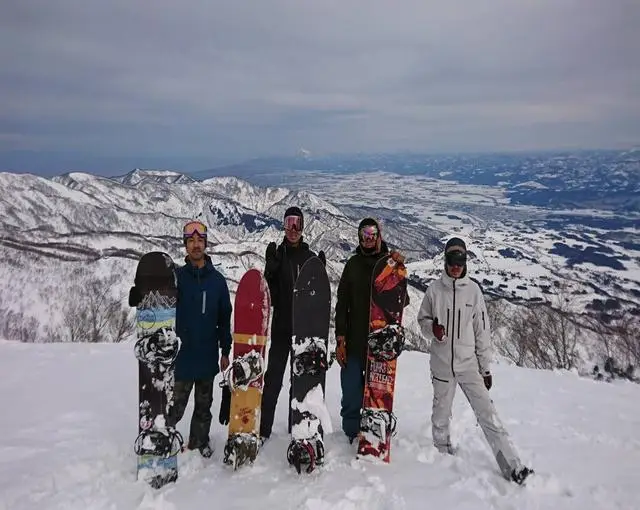 妙高の住み込みスキー場バイト（スキー場のリフト、アクティビティなど）の画像４