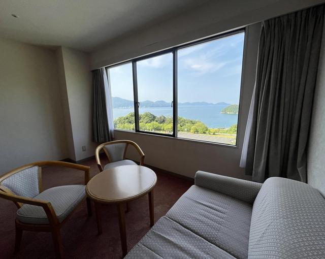 宮津の住み込みリゾートバイト（ホテルのレストラン、客室清掃など）のサブ画像２