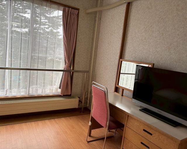 軽井沢の住み込みリゾートバイト（ホテルのサービス、裏方、リフト係など）のサブ画像４