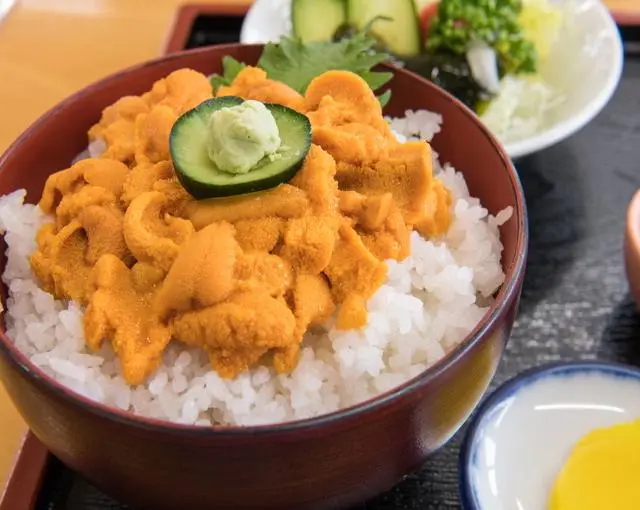 利尻島の住み込みリゾートバイト（飲食店の全般業務）のサブ画像１