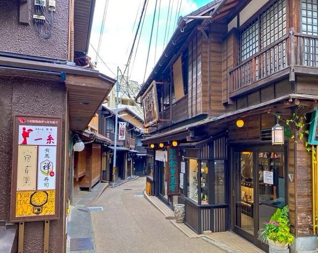 有馬温泉の住み込みリゾートバイト（ホテルのレストラン・調理補助）の画像２