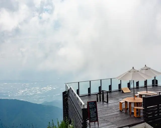 北志賀高原の住み込みリゾートバイト（ホテルでのフロント業務）の画像３