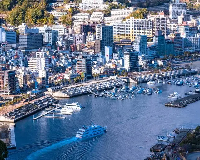 【ホテルのお仕事】