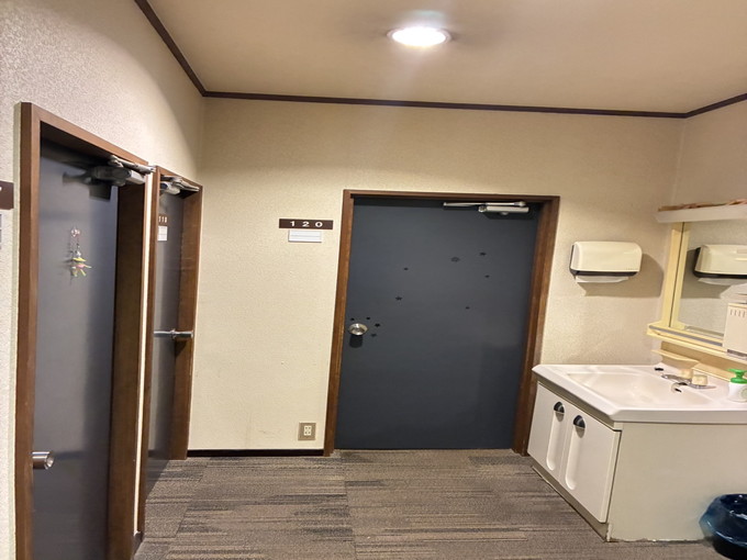 大町温泉の住み込みリゾートバイト（ホテルのレストランスタッフ）のサブ画像２