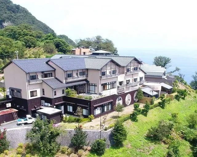 伊根町の住み込みリゾートバイト（旅館の接客、フロントなど）の画像３