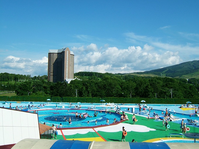 ルスツの住み込みリゾートバイト（遊園地でのお客様対応など）の画像３