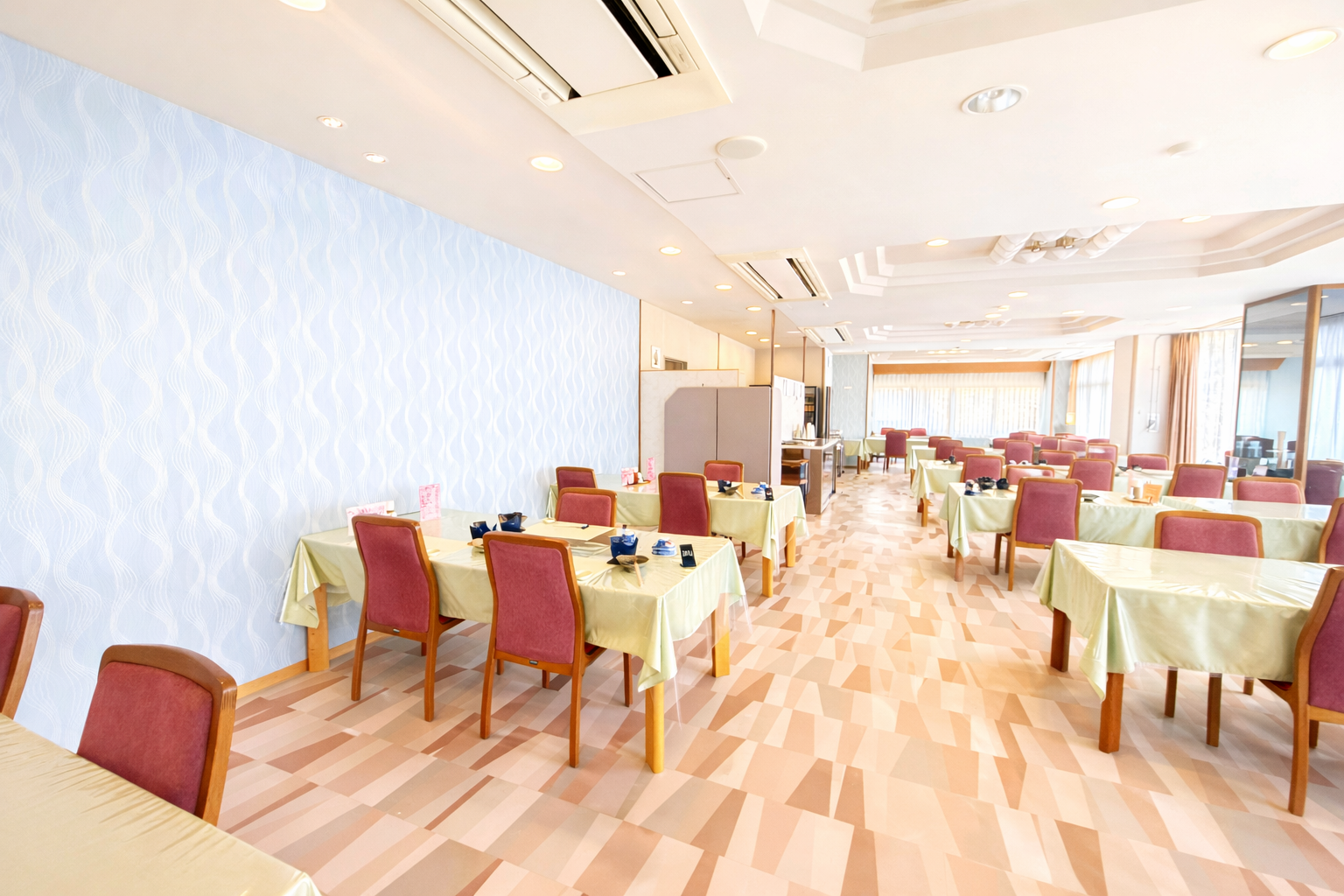 箱根の住み込みリゾートバイト（レストランサービス）の画像２