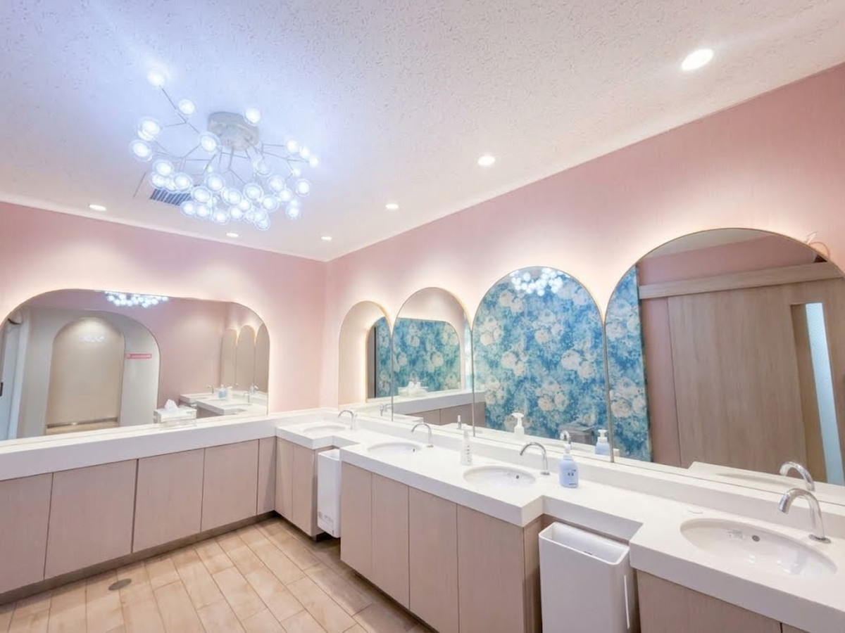 奥伊吹の住み込みスキー場バイト（スキー場のリフト、レストラン）の画像２