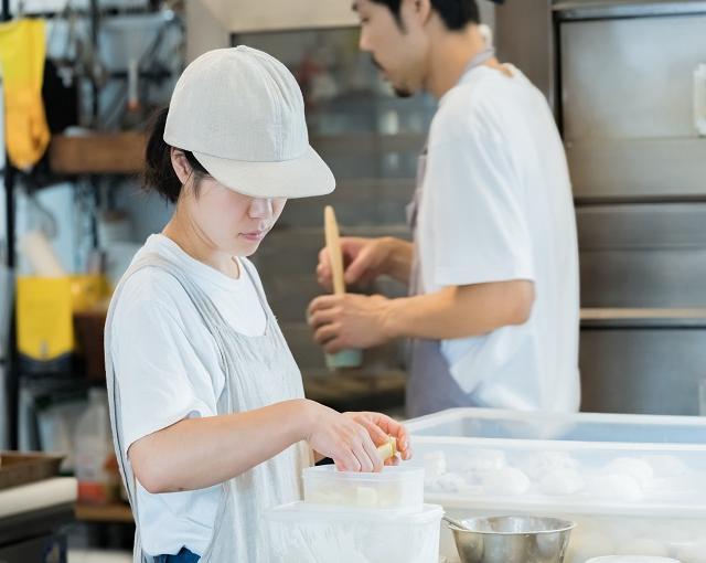 箱根の住み込みリゾートバイト（パン屋の販売、キッチンなど）の画像２